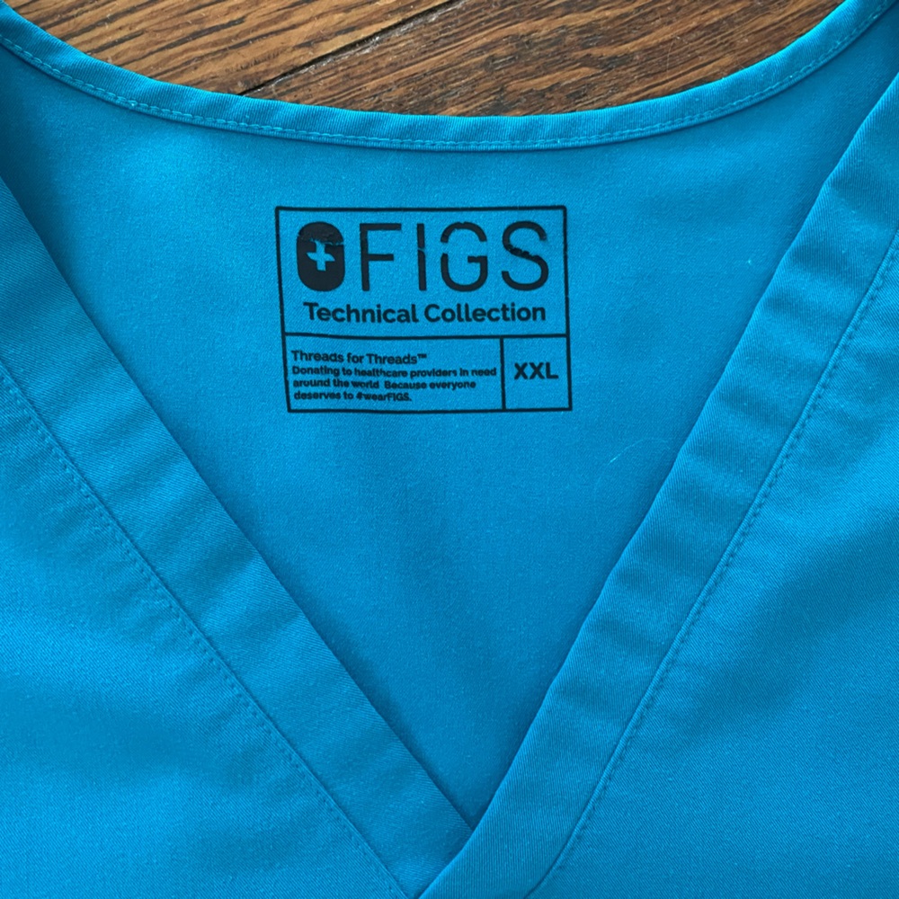 Figs xxl top